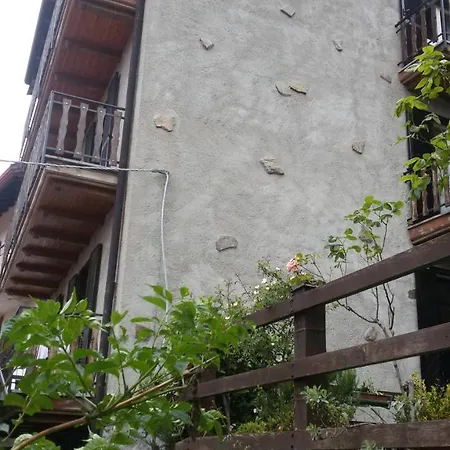 Lago Maggiore-aurano-casa Vacanze Casa vacanze